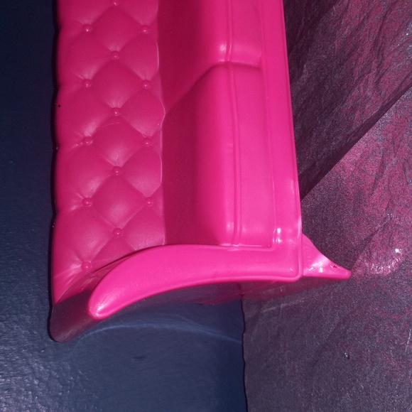 2015 Barbie Dream House Pink Plastic Sofa Tufted Look Replacement Couch - Picture 2 of 4